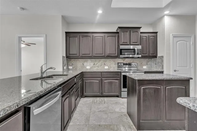 $356,900 | 11313 Golden Ridge Lane, Fort Worth, TX 76052