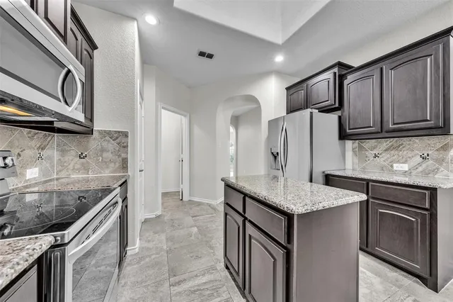 $356,900 | 11313 Golden Ridge Lane, Fort Worth, TX 76052