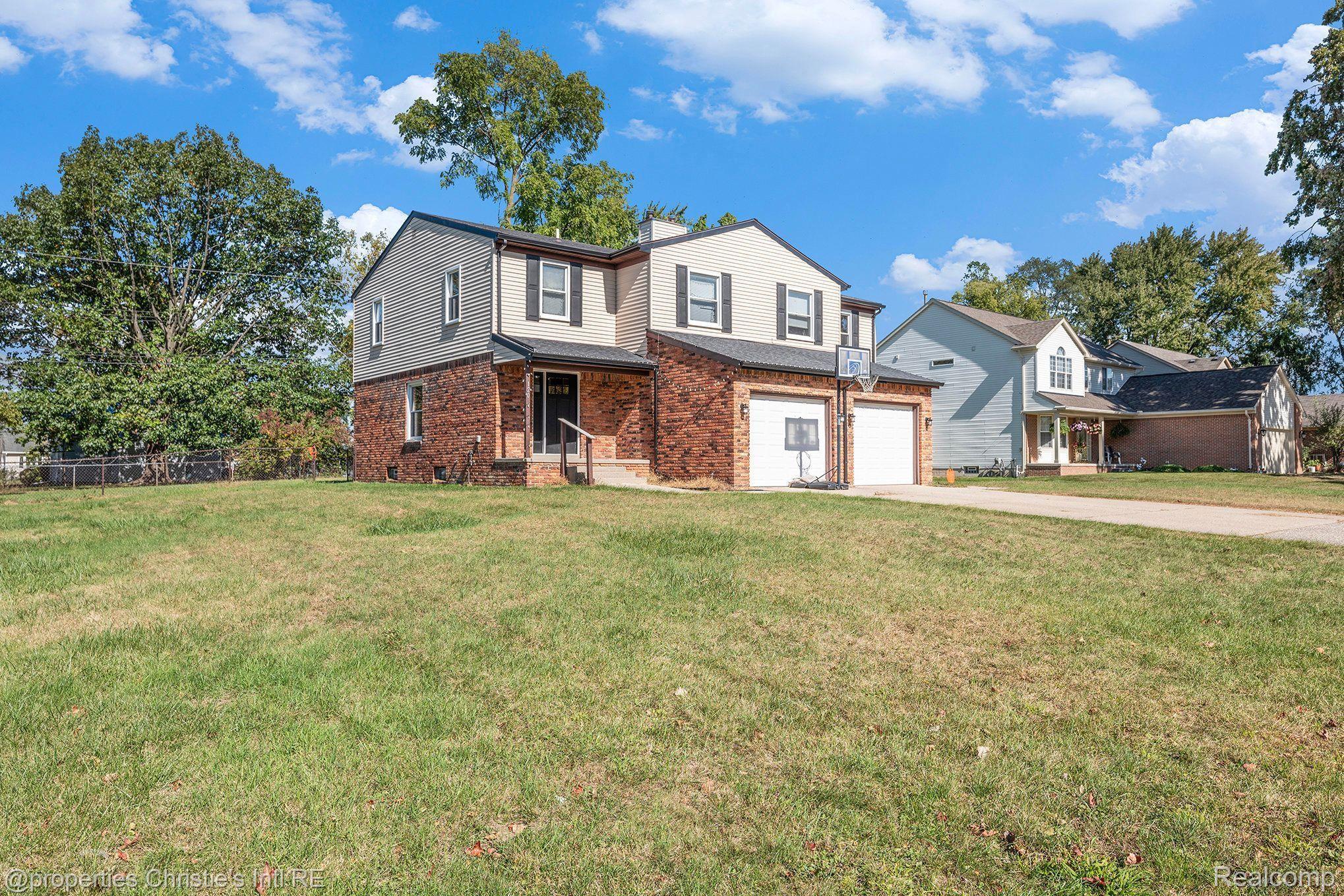 116 Regents Boulevard Troy, MI 48084 - Photo 37 of 38