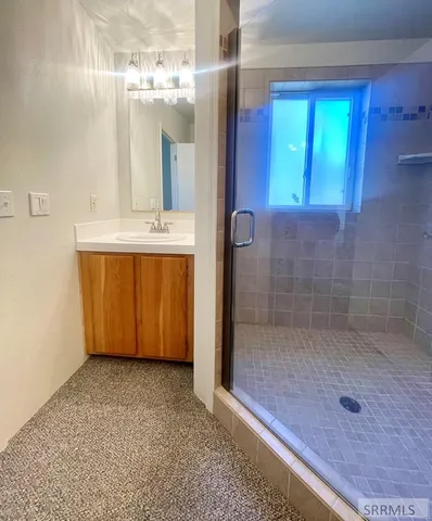 $469,000 | 410-408 Custer Street, Mackay, ID 83251