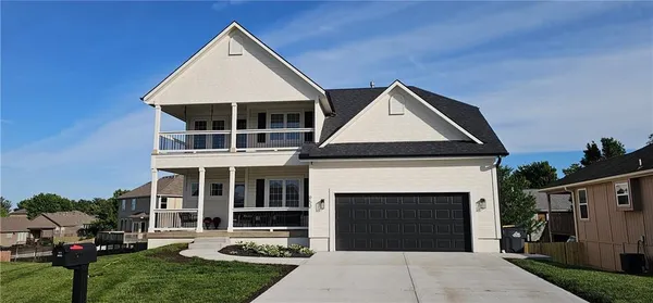 $419,900 | 953 Northwest Birch Court, Grain Valley, MO 64029