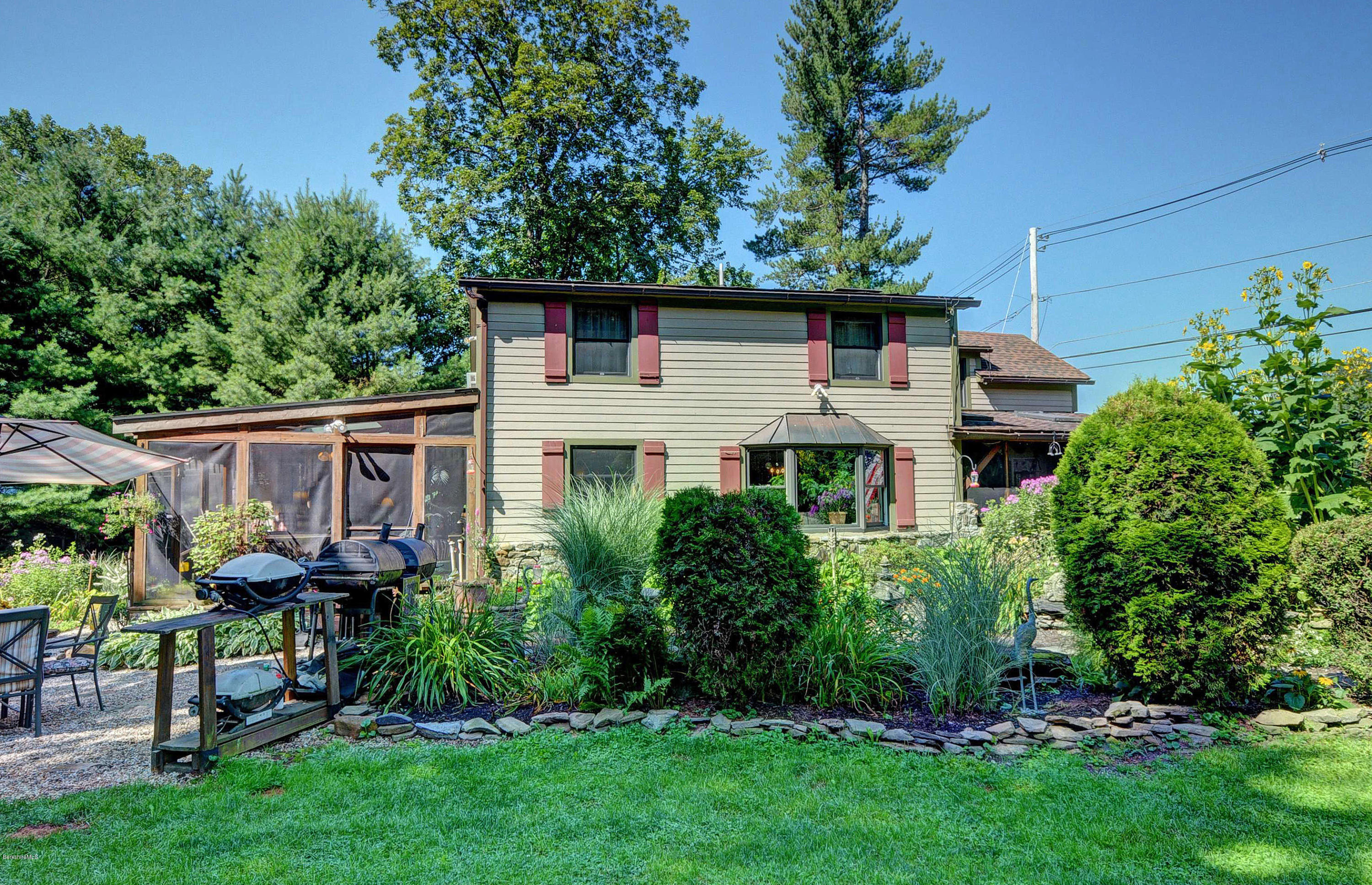 392 County Road Sheffield, MA 01257 - Photo 3 of 39 1004 Exterior Front