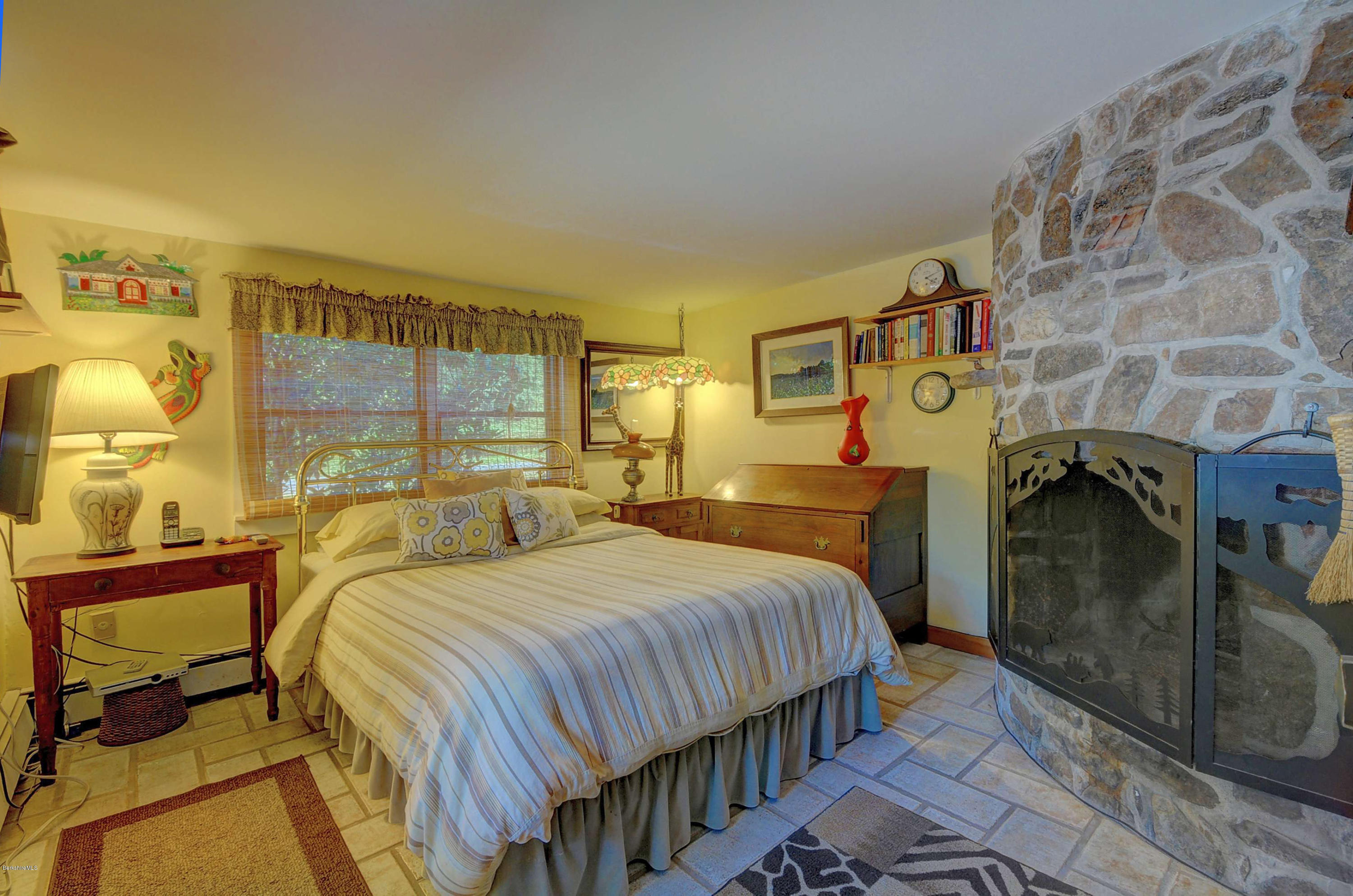 392 County Road Sheffield, MA 01257 - Photo 21 of 39 2120 Bedroom