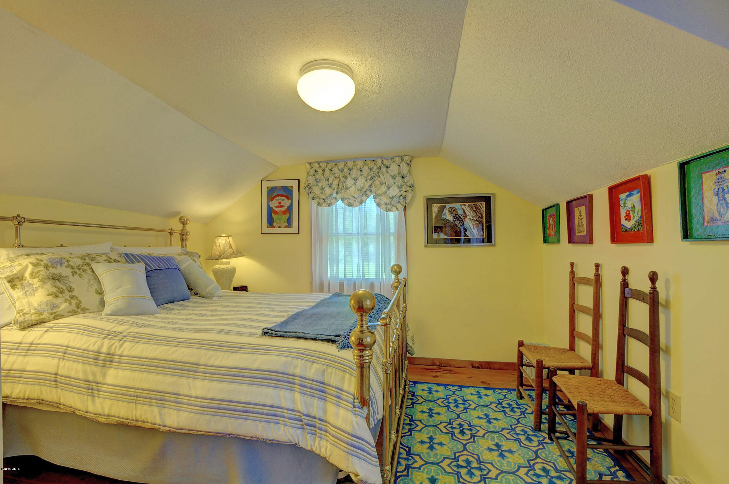392 County Road Sheffield, MA 01257 - Photo 28 of 39 3028 2nd Floor Bedroom