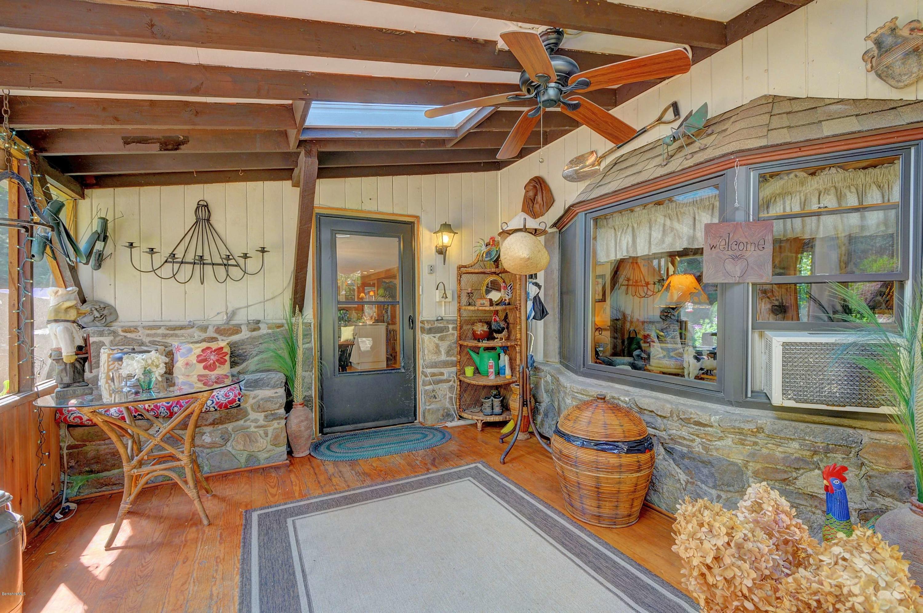 392 County Road Sheffield, MA 01257 - Photo 6 of 39 1033 Screened Porch