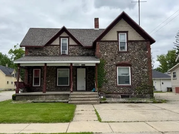 $245,000 | 1020 South Lansing Street, Mount Pleasant, MI 48858