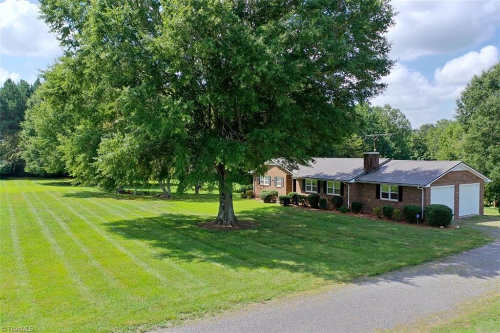 669 Wagner Road Mocksville, NC 27028 - Photo 3 of 41 Gallery Image 3