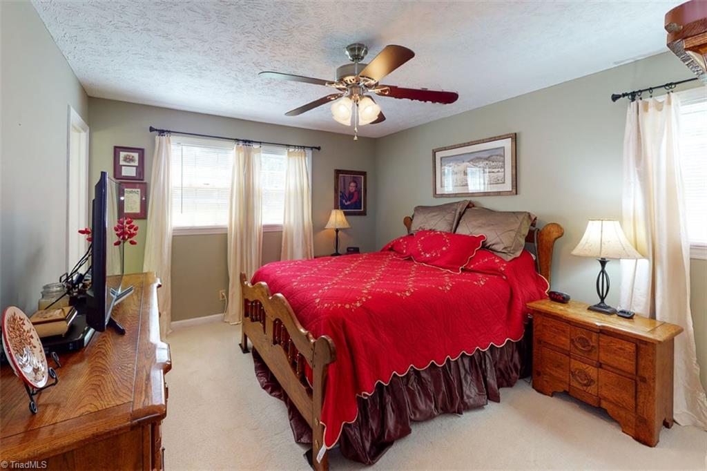 669 Wagner Road Mocksville, NC 27028 - Photo 31 of 41 Primary bedroom