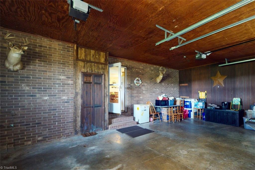 669 Wagner Road Mocksville, NC 27028 - Photo 35 of 41 Garage