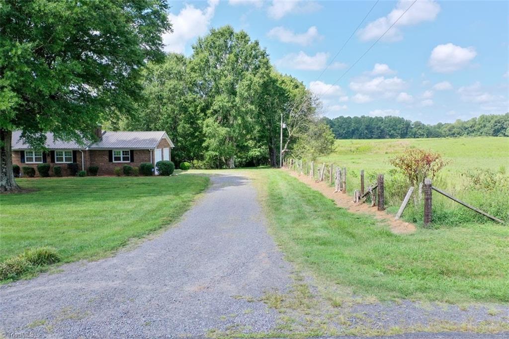 669 Wagner Road Mocksville, NC 27028 - Photo 6 of 41 Gallery Image 6