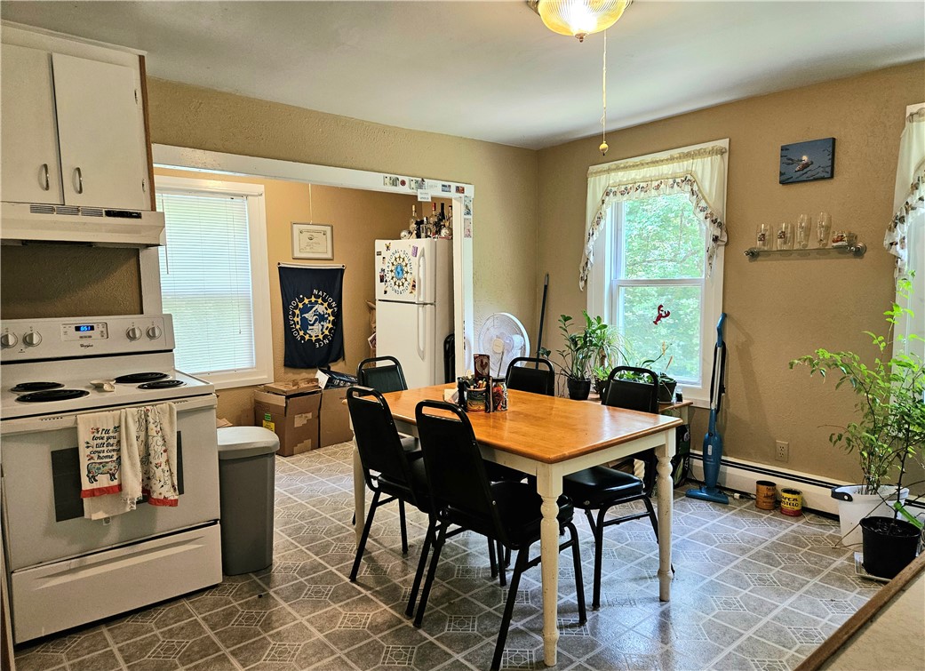 1 Side Hill Street Hopkinton, RI 02832 - Photo 5 of 46