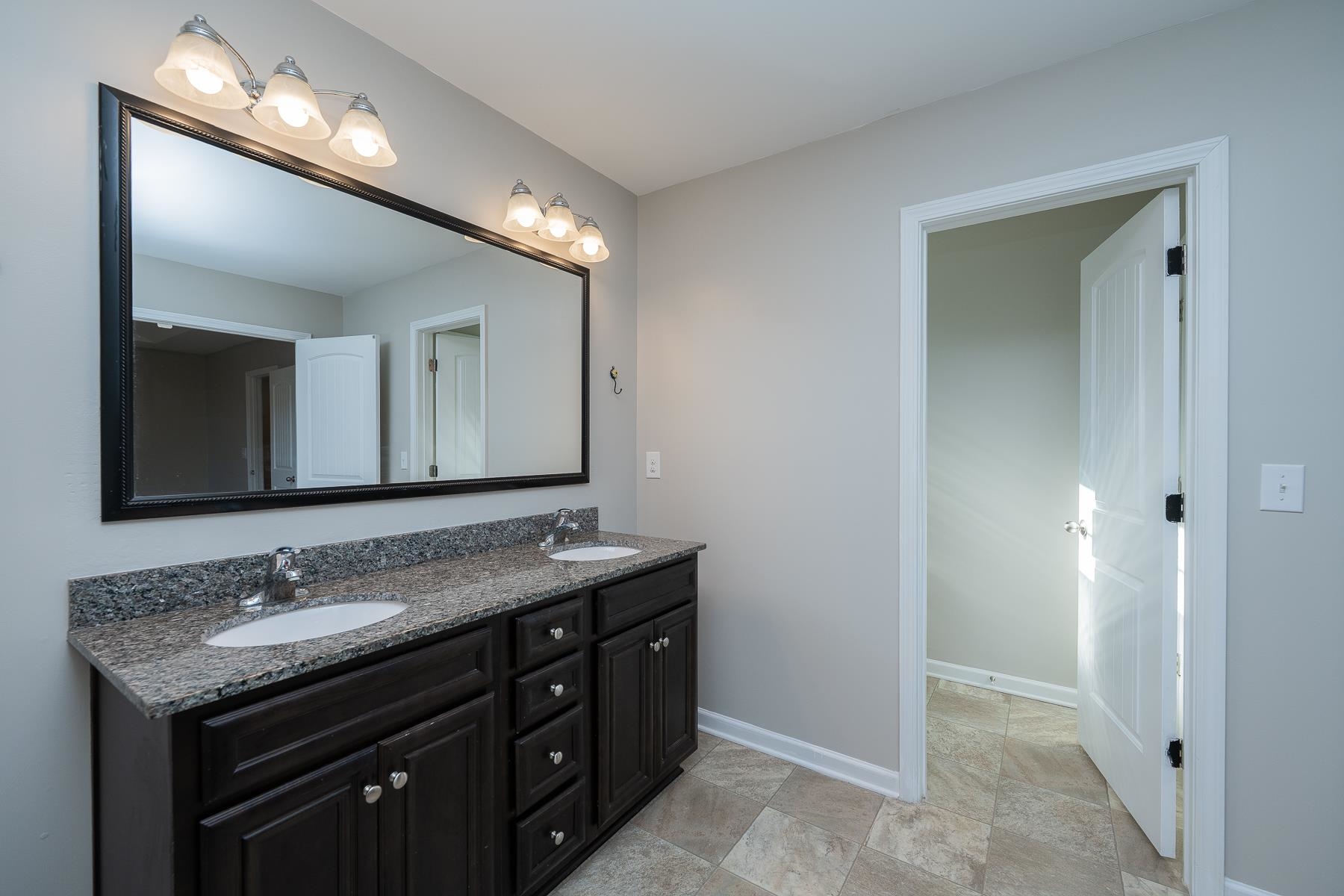 811 Camberwell Road Simpsonville, SC 29680 - Photo 25 of 33