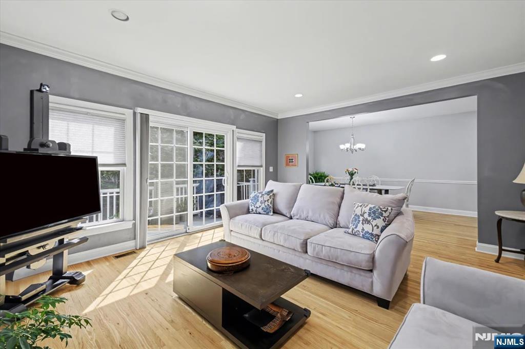 294 Spring Avenue Ridgewood, NJ 07450 - Photo 7 of 29