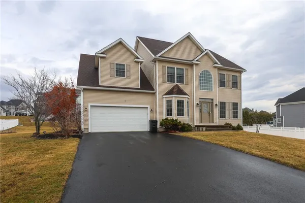 $530,000 | 318 Wexford Lane, Horseheads, NY 14845