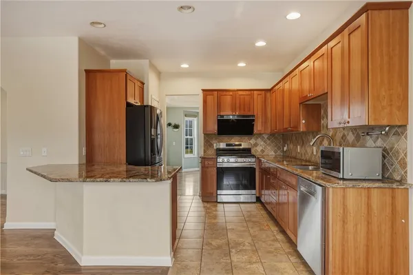 $530,000 | 318 Wexford Lane, Horseheads, NY 14845