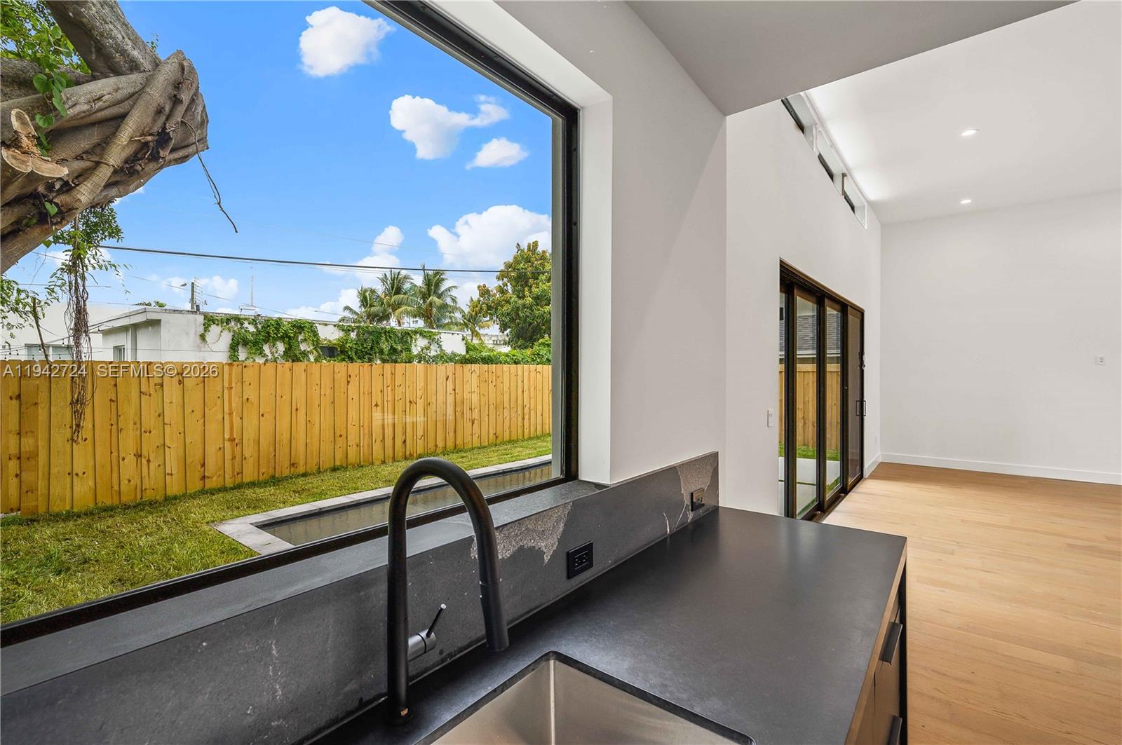 326 Northwest 40th Street Miami, FL 33127 - Photo 16 of 35