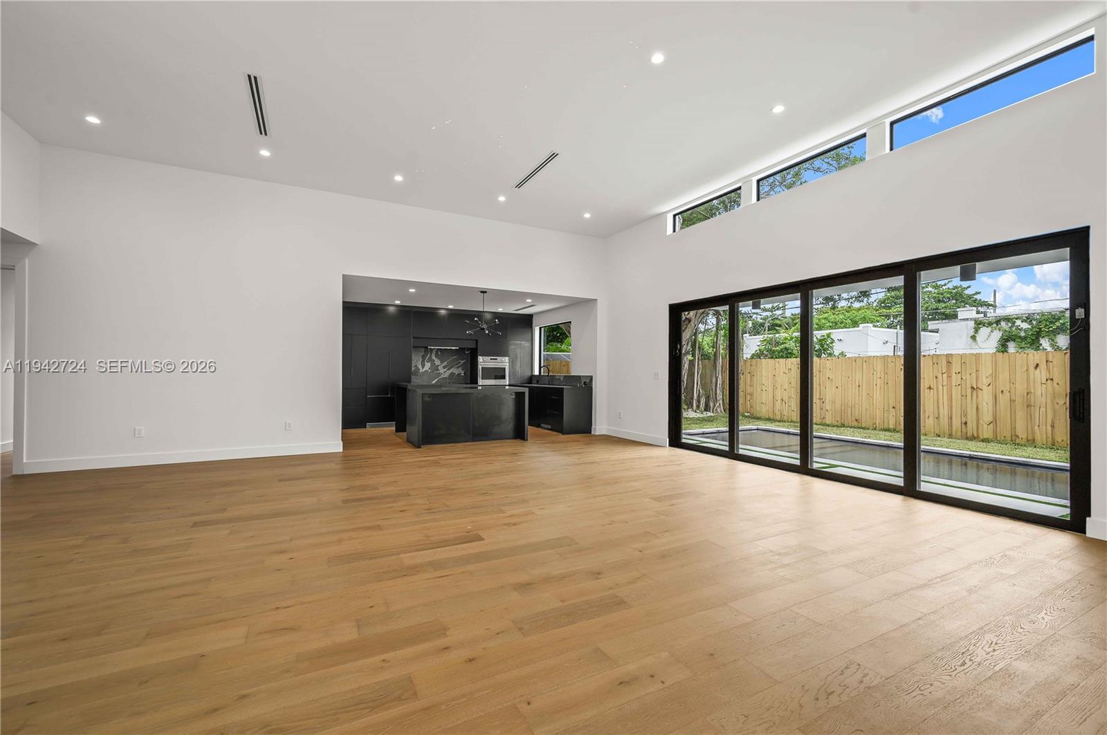 326 Northwest 40th Street Miami, FL 33127 - Photo 7 of 35