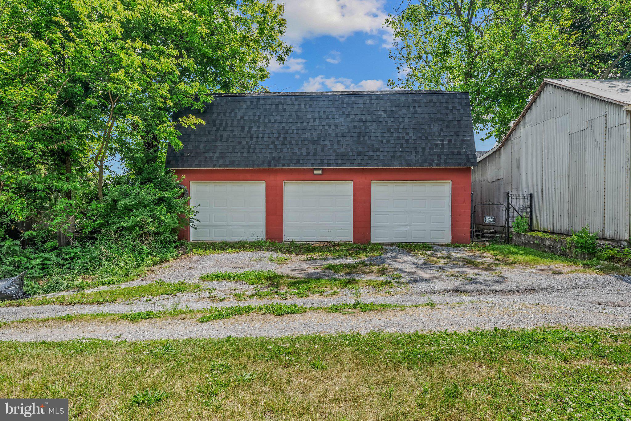 719 South Raleigh Street Martinsburg, WV 25401 - Photo 44 of 45 Garage