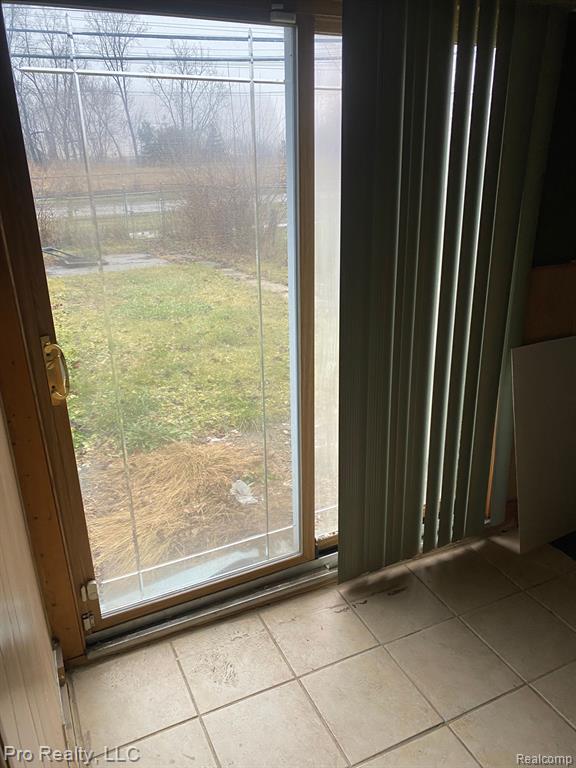 195 Goodell Street River Rouge, MI 48218 - Photo 7 of 9
