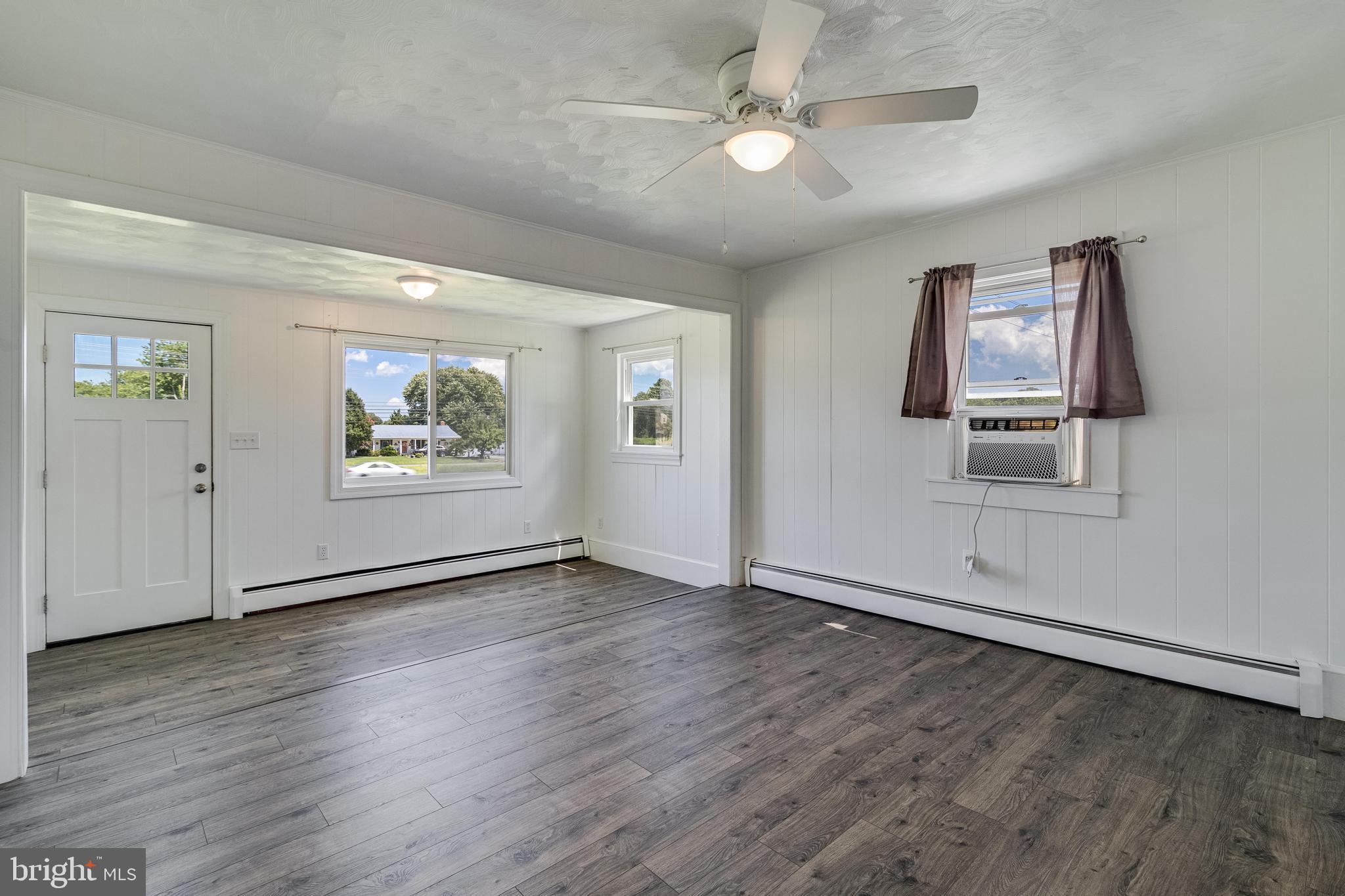 24861 Three Notch Road Hollywood, MD 20636 - Photo 9 of 24 Living Room
