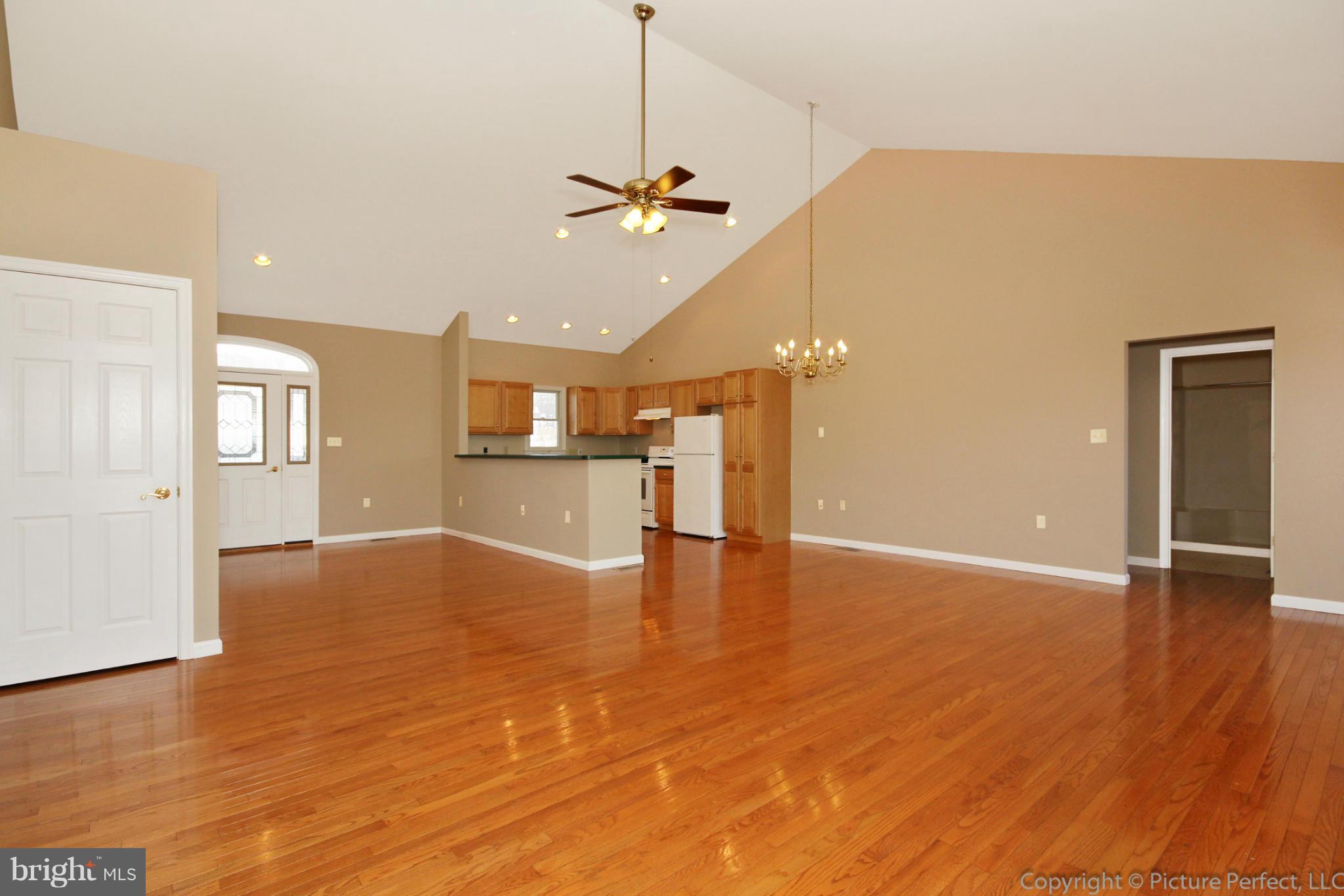 3151 Buffalo Road New Windsor, MD 21776 - Photo 29 of 30 Living Room