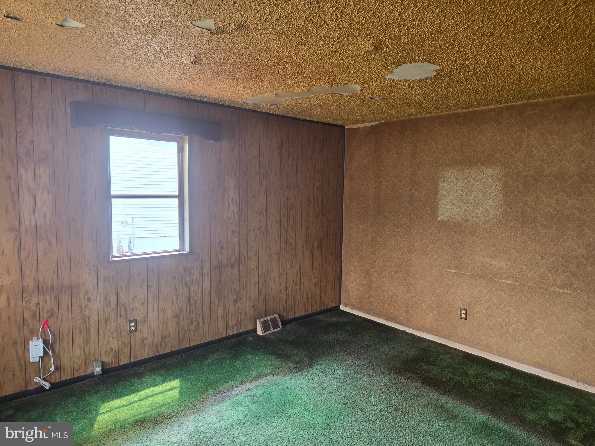 625 Andrea Road Runnemede, NJ 08078 - Photo 9 of 14 Dining Room