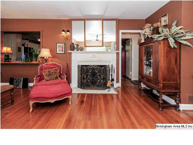 413 Cliff Place Birmingham, AL 35209 - Photo 7 of 32