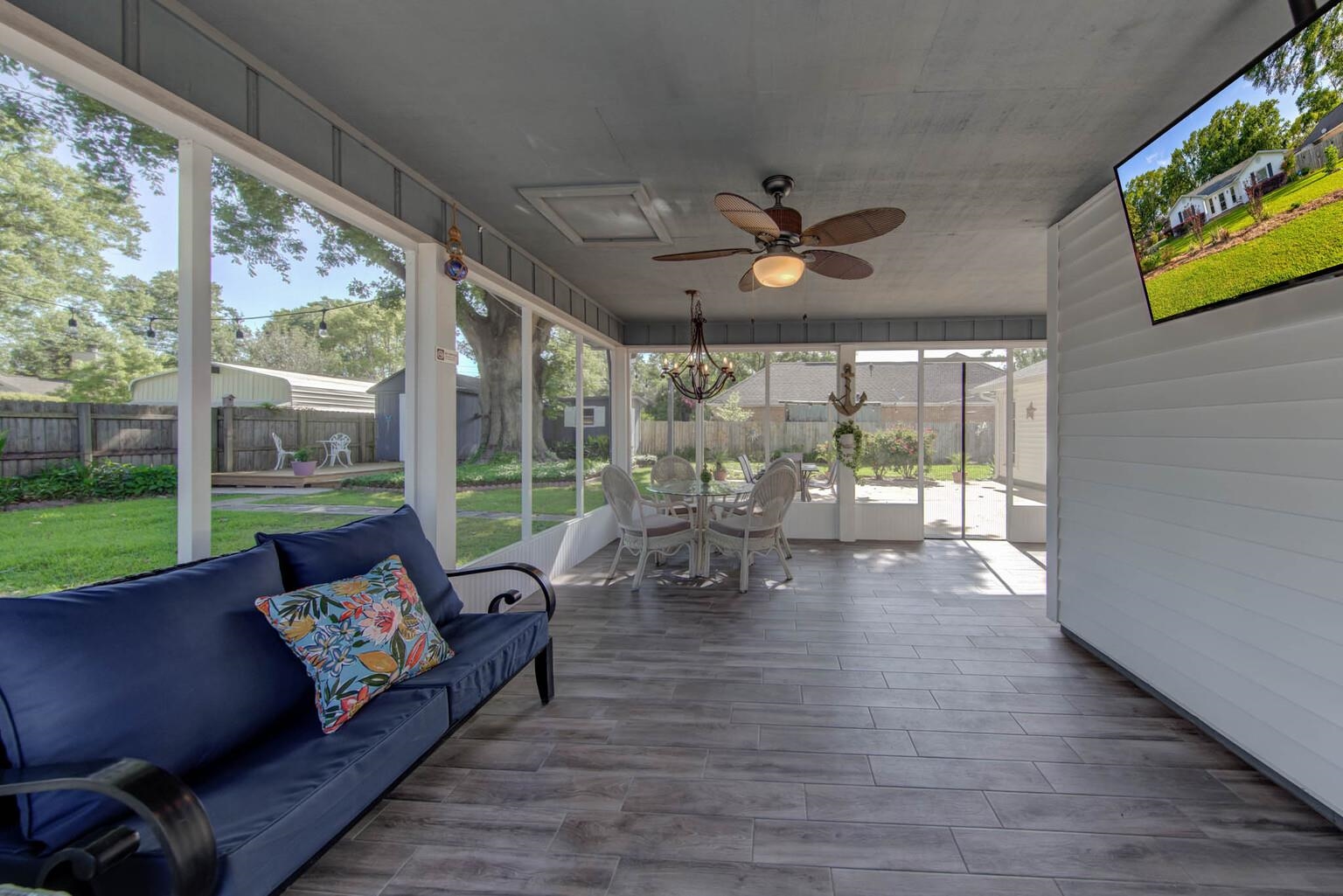 304 West Palm Avenue Foley, AL 36535 - Photo 13 of 18 Sun Room