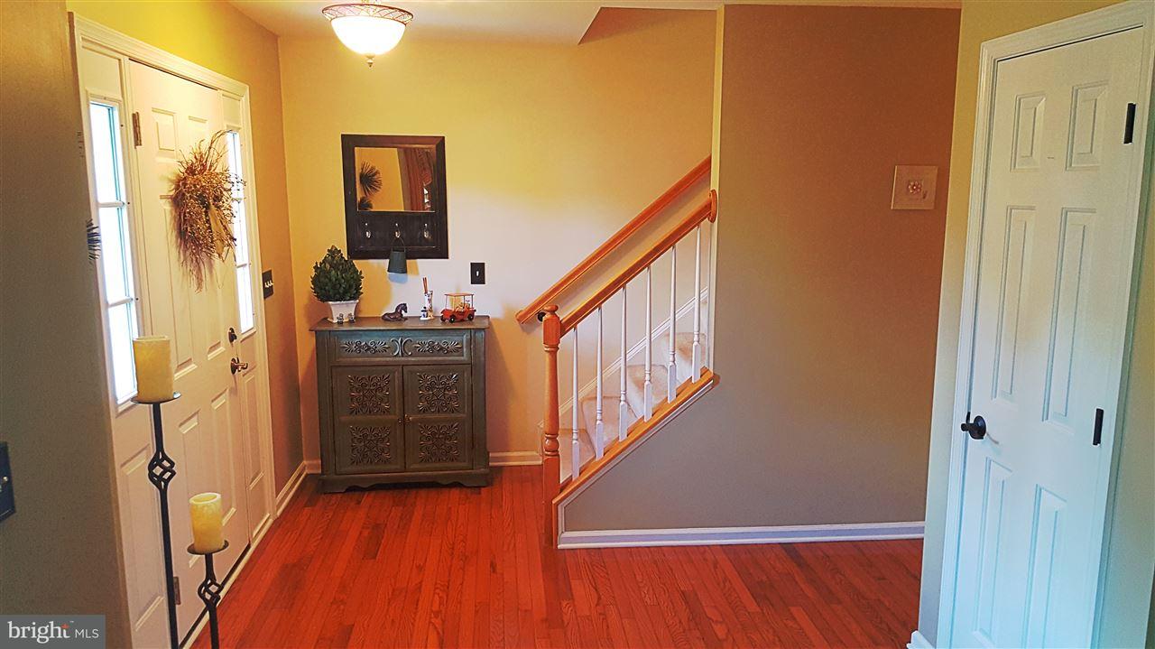 2320 Warwick Road York, PA 17408 - Photo 3 of 36 Gallery Image 3