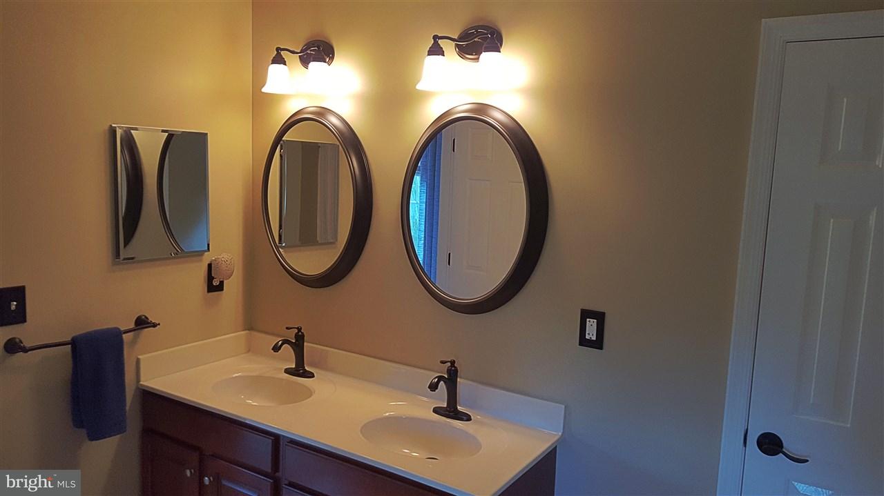 2320 Warwick Road York, PA 17408 - Photo 25 of 36 Gallery Image 25