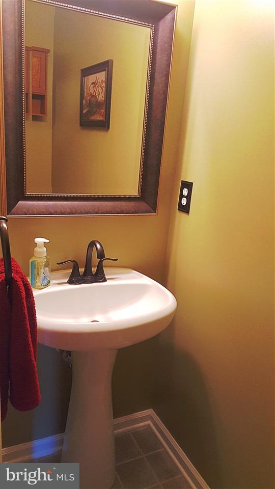 2320 Warwick Road York, PA 17408 - Photo 10 of 36 Gallery Image 10