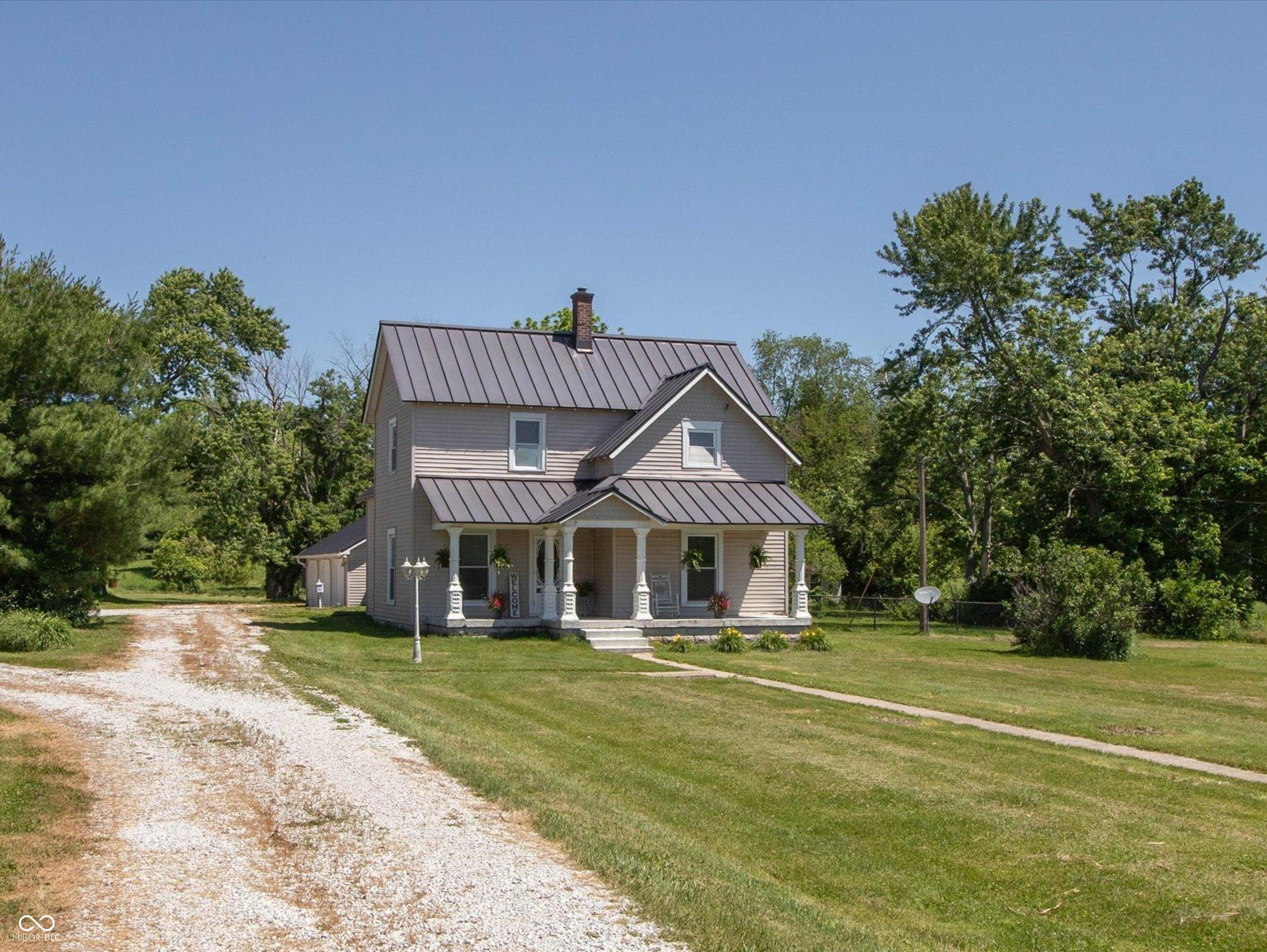 6862 Travis Road Greenwood, IN 46143 - Photo 2 of 37