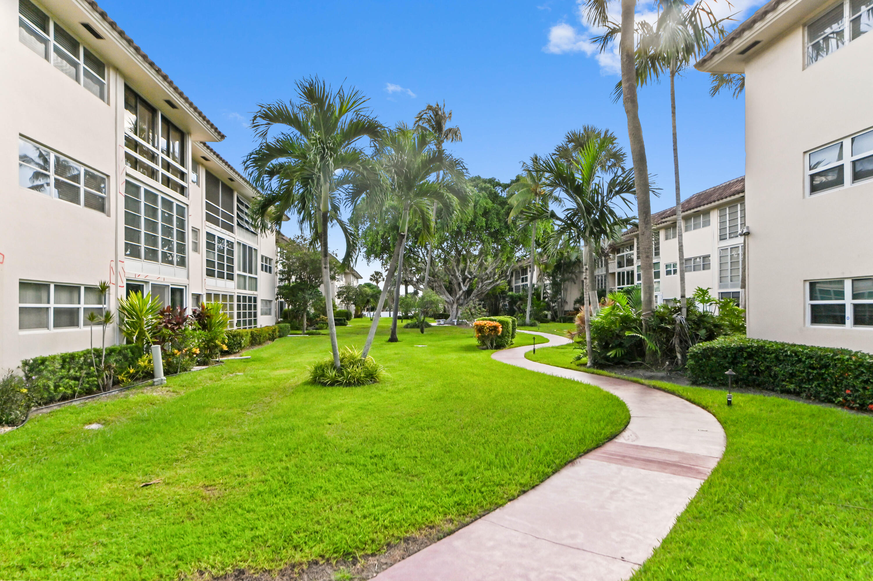 400 Northeast 20th Street, Unit A312 Boca Raton, FL 33431 - Photo 4 of 42 04 Entry 01