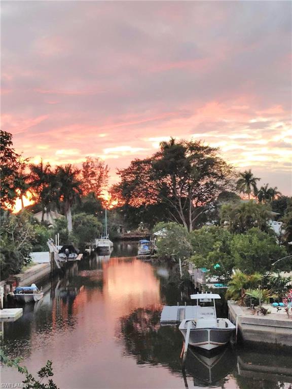 2840 Shoreview Drive, Unit 6 Naples, FL 34112 - Photo 15 of 31