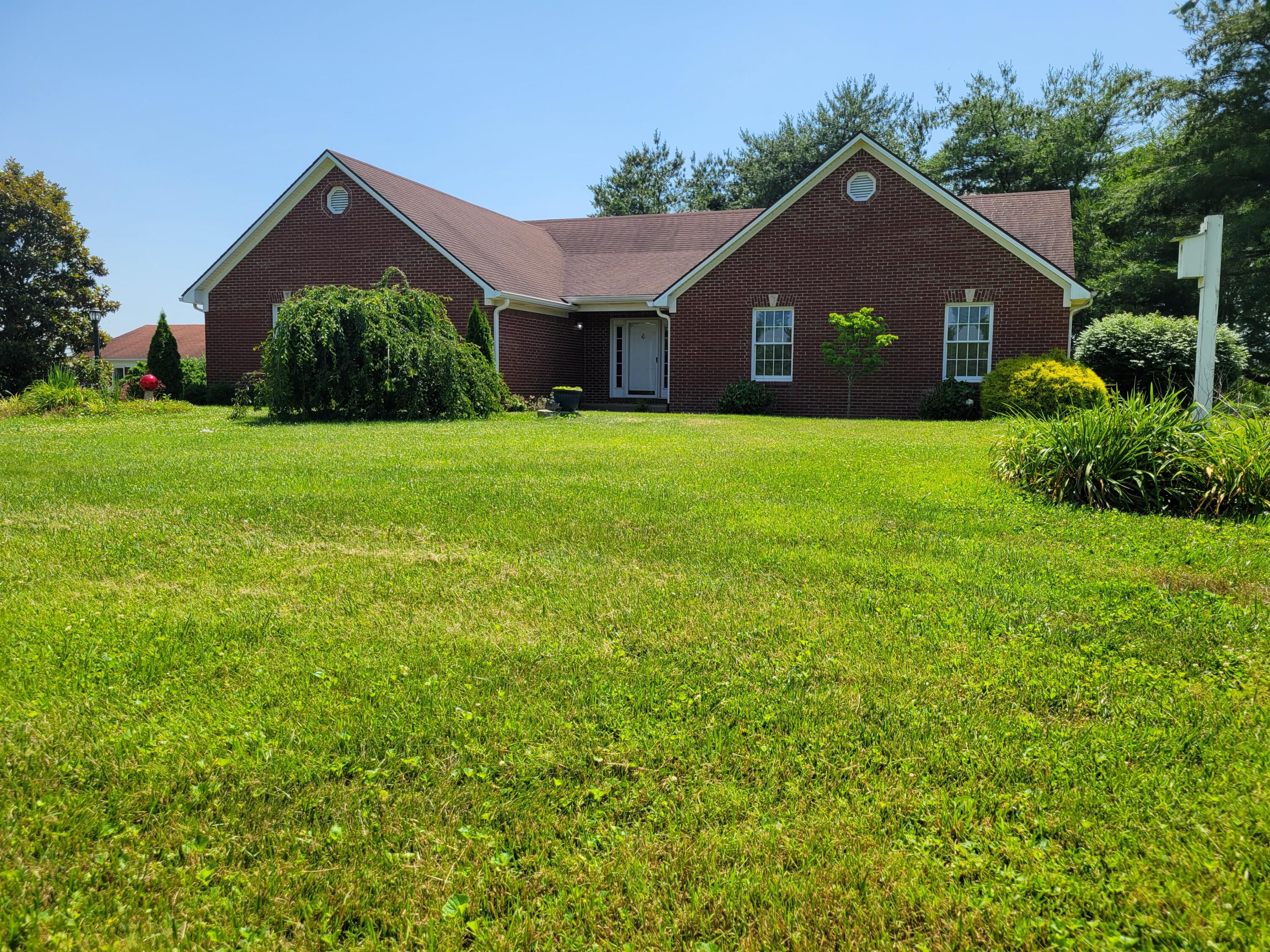 4897 Fords Mill Road Versailles, KY 40383 - Photo 7 of 52 20220614_151811
