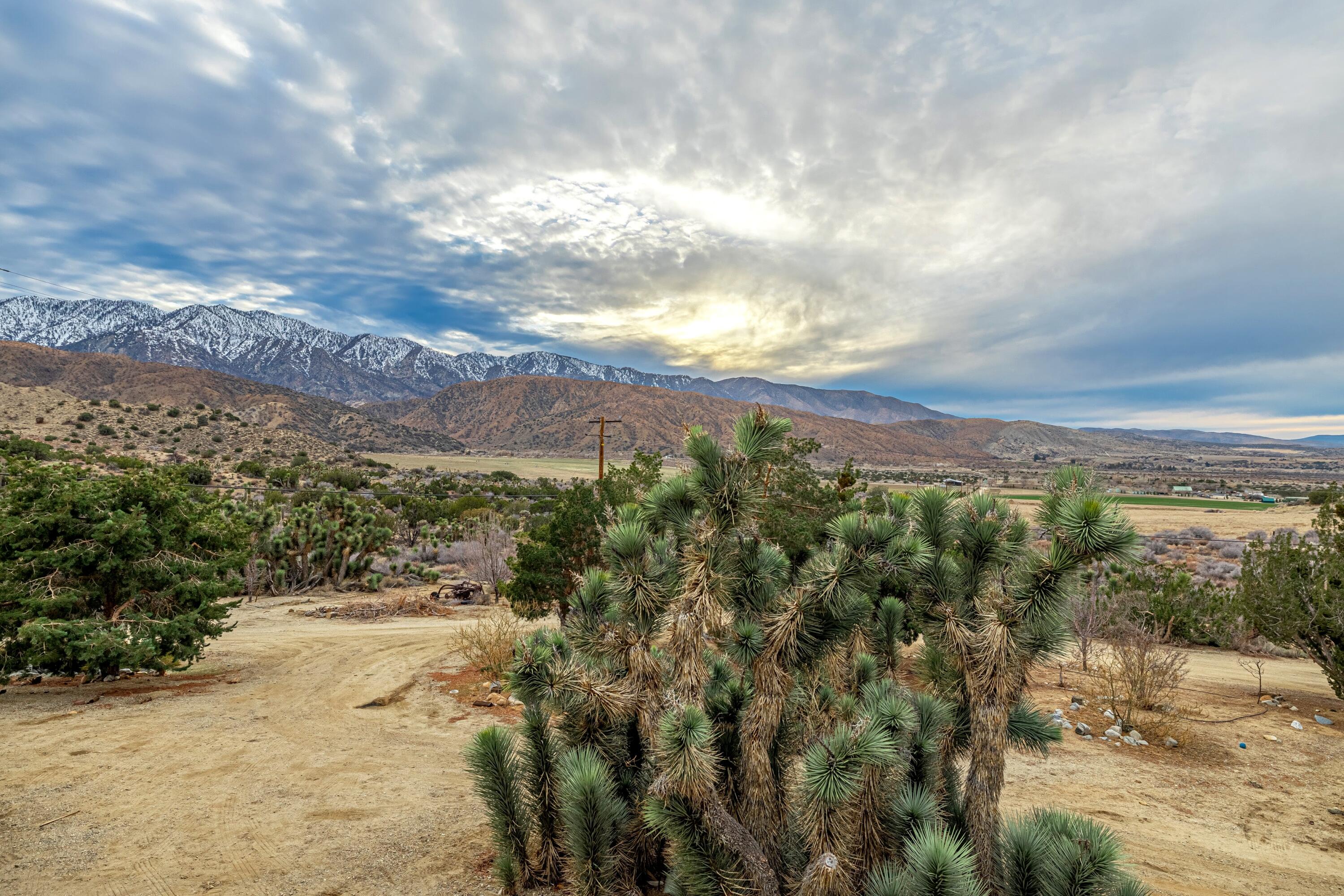 17118 Bob's Gap Road Valyermo, CA 93563 - Photo 4 of 55 a view of a city of mountains