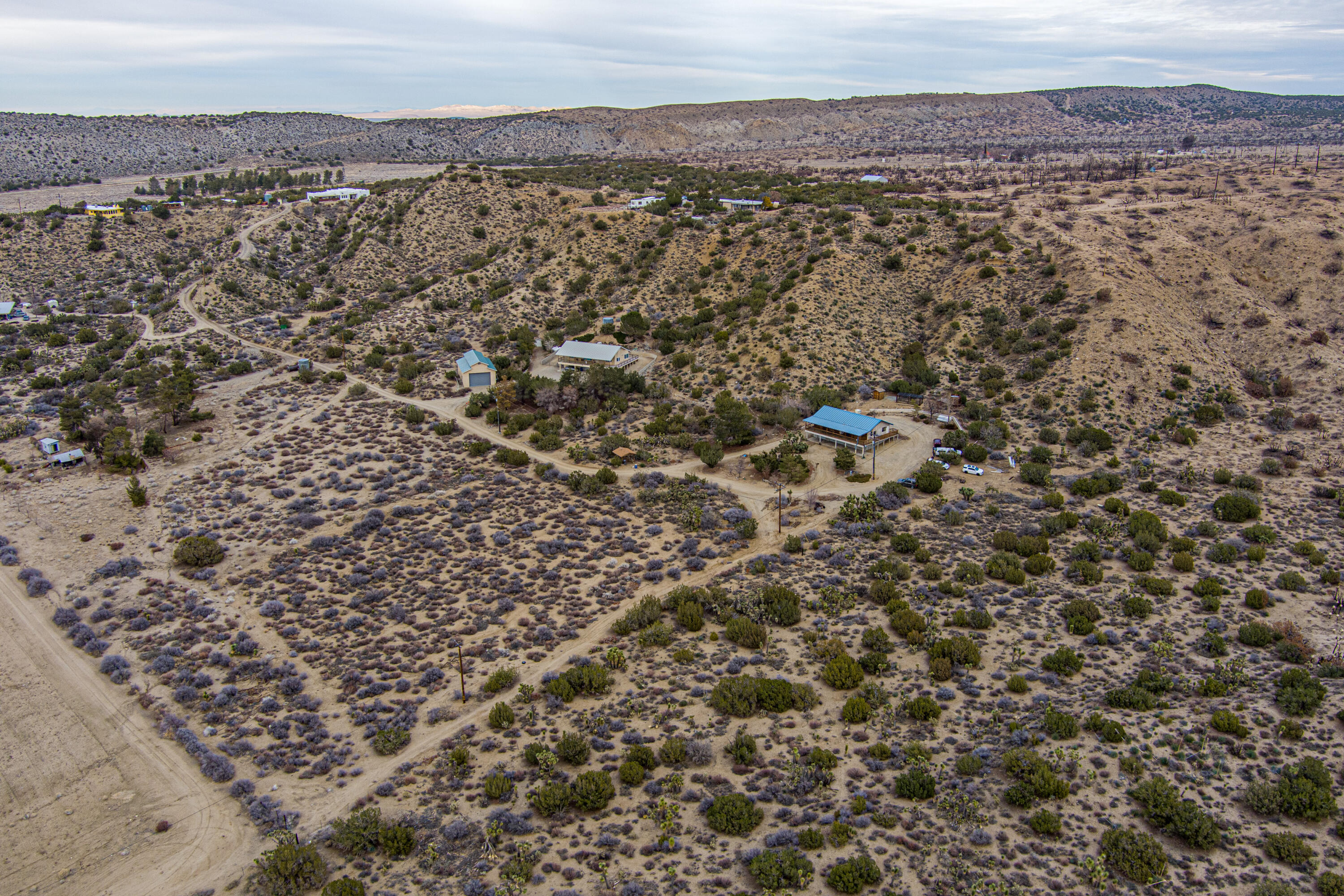 17118 Bob's Gap Road Valyermo, CA 93563 - Photo 43 of 55 view of city and mountain