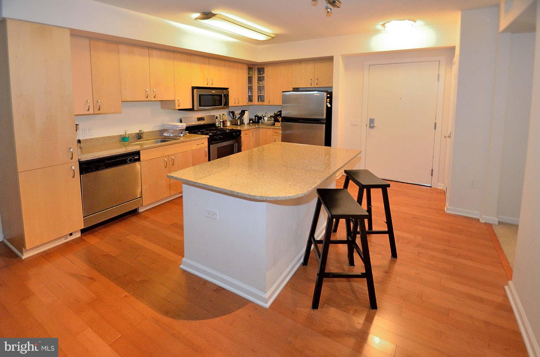 440 L Street Northwest, Unit 712 Washington, DC 20001 - Photo 3 of 14 Kitchen
