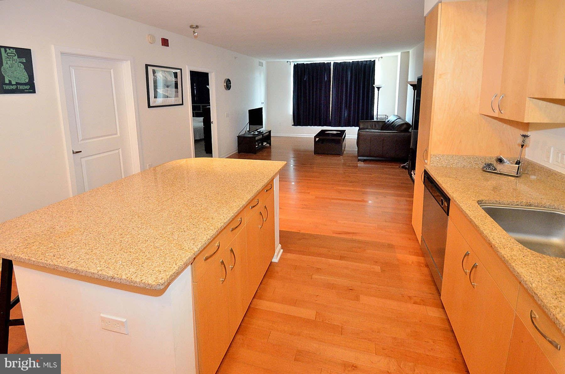 440 L Street Northwest, Unit 712 Washington, DC 20001 - Photo 5 of 14 Kitchen