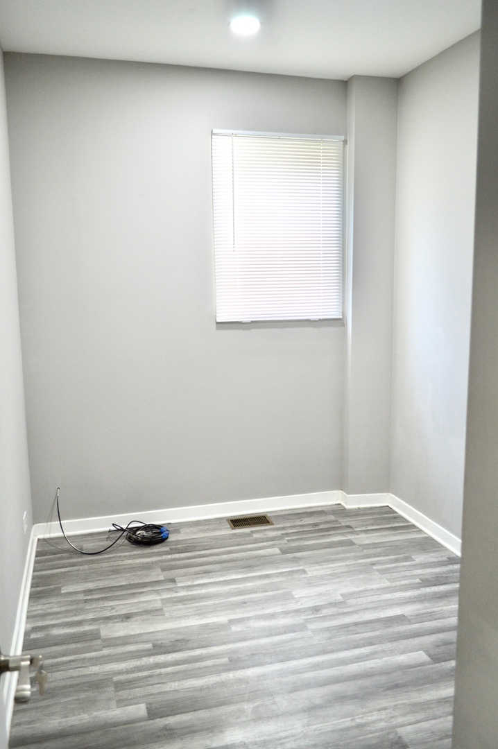 522 West 81st Street, Unit 1 Chicago, IL 60620 - Photo 9 of 9 a view of a room