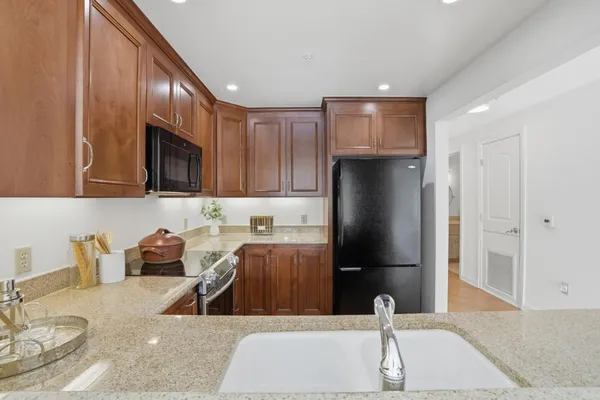 $1,420,000 | 10 Crystal Springs Road, Unit 1206, San Mateo, CA 94402