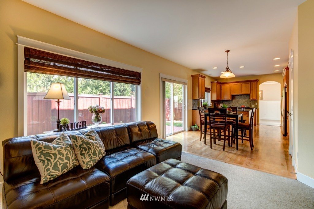 21829 44th Drive Southeast Bothell, WA 98021 - Photo 11 of 23