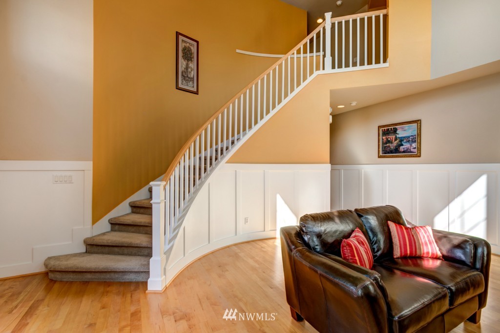 21829 44th Drive Southeast Bothell, WA 98021 - Photo 3 of 23