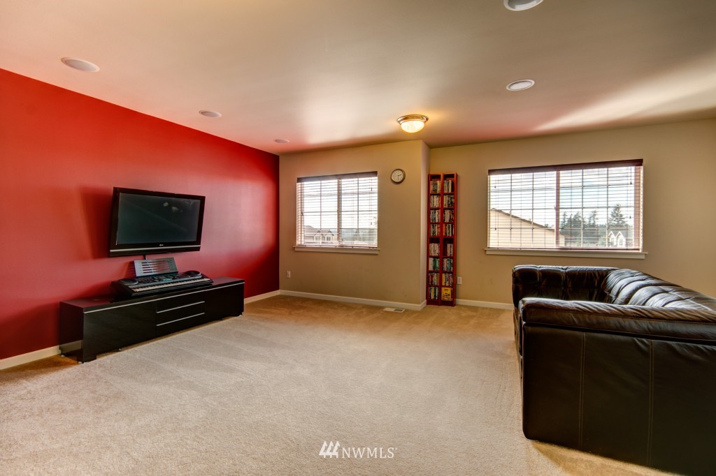 21829 44th Drive Southeast Bothell, WA 98021 - Photo 22 of 23