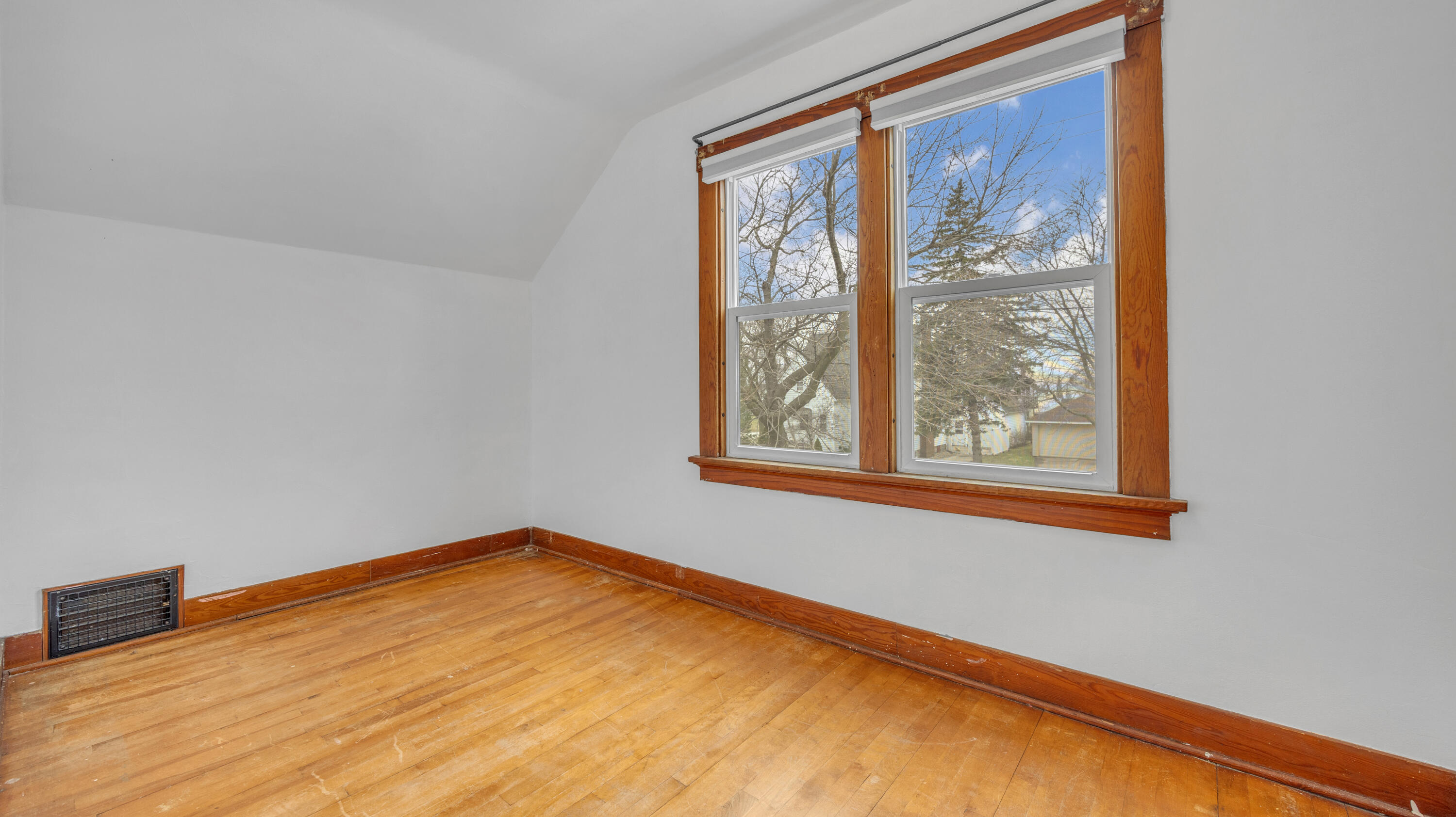 2605 School Street Two Rivers, WI 54241 - Photo 17 of 30 Bedroom 2