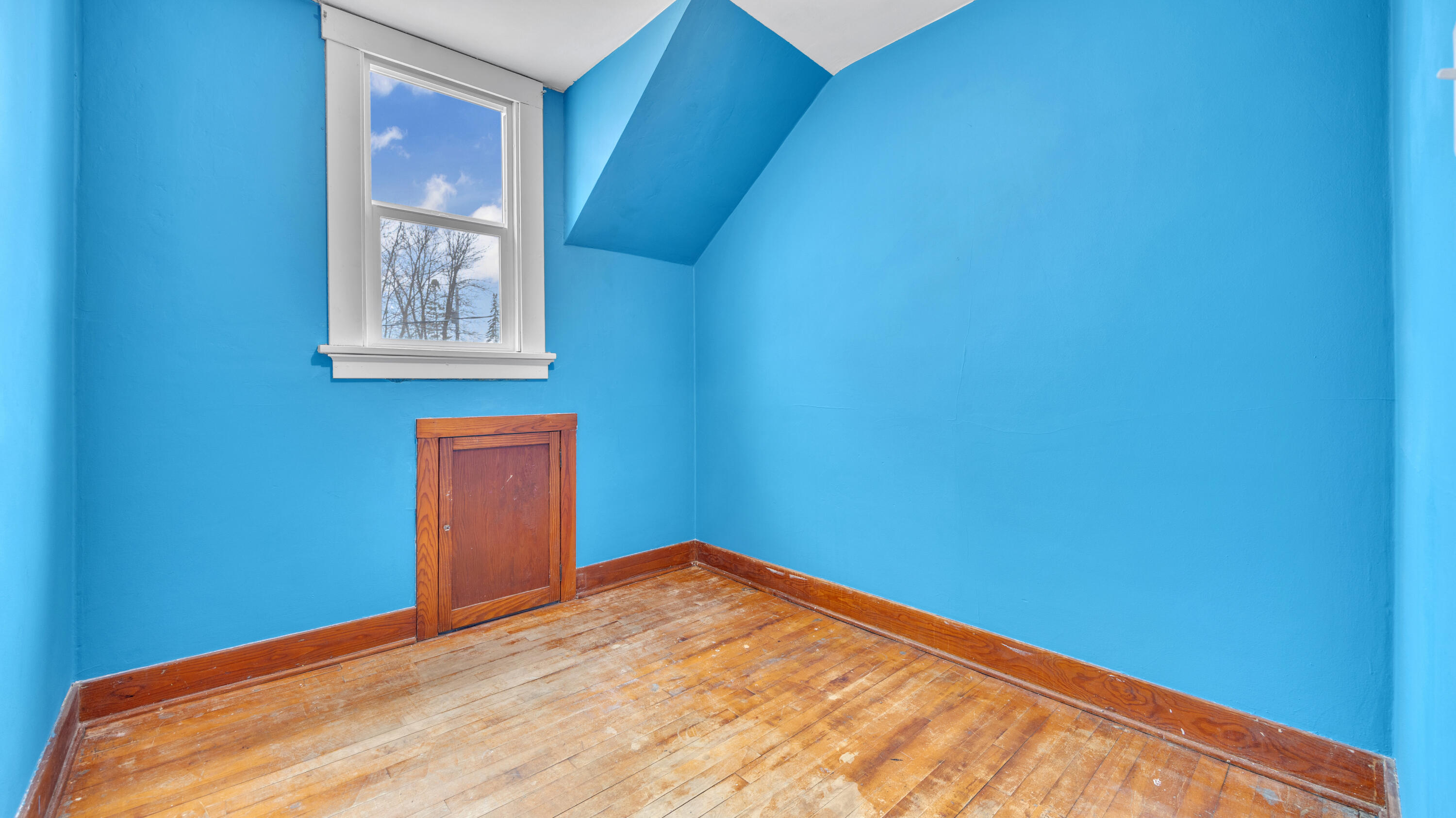 2605 School Street Two Rivers, WI 54241 - Photo 20 of 30 Bedroom 3