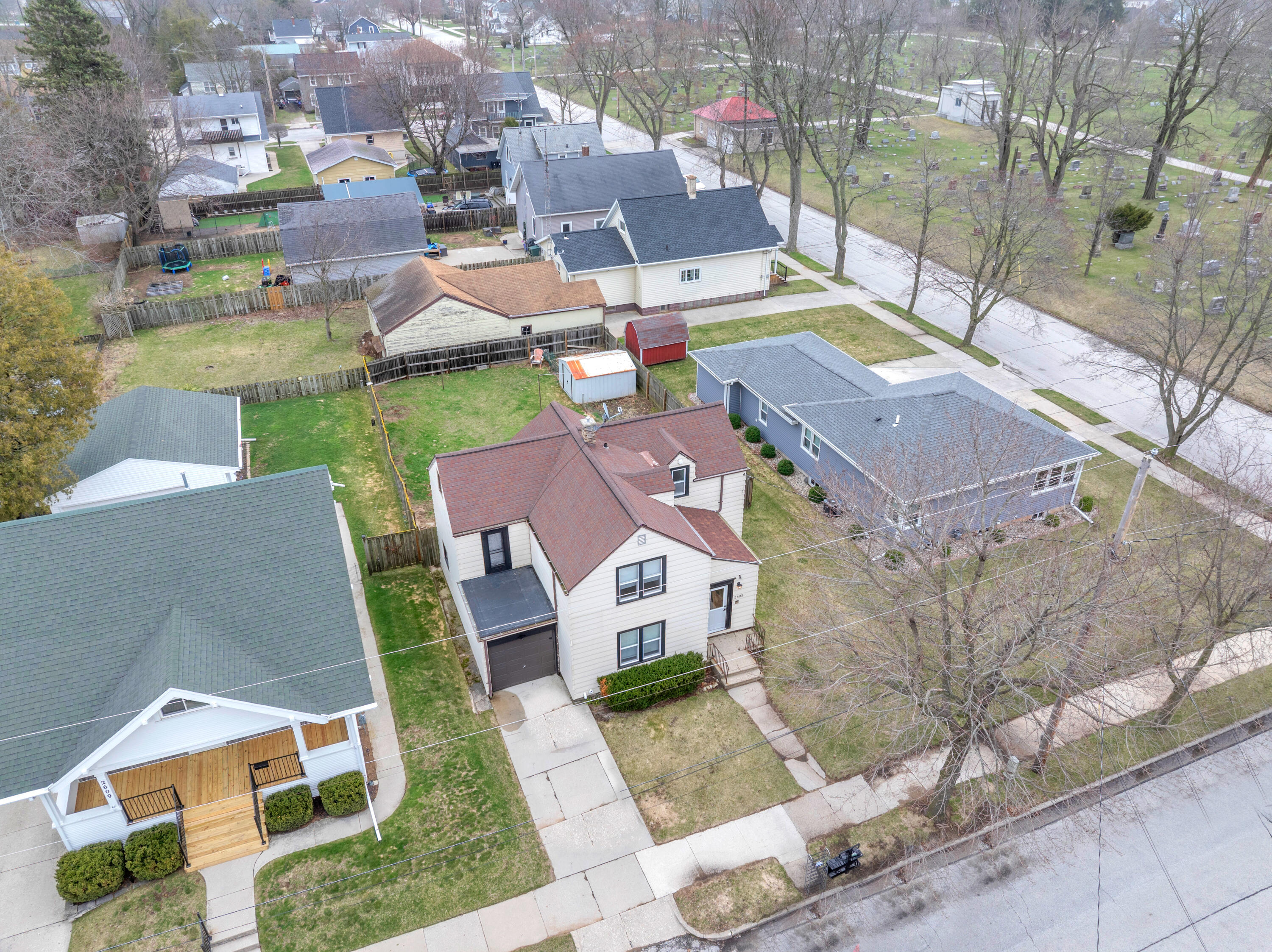 2605 School Street Two Rivers, WI 54241 - Photo 24 of 30 Front Aerial 1