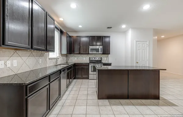 $1,995 | 3727 Painted Track, Schertz, TX 78154