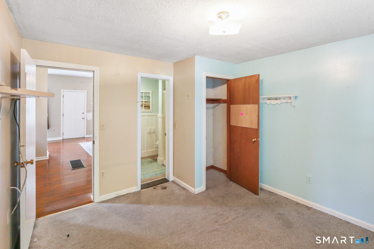 385 Putnam Pike Killingly, CT 06241 - Photo 24 of 36
