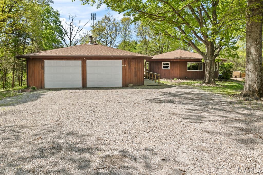 60 My Lane Hillsboro, IL 62049 - Photo 1 of 39